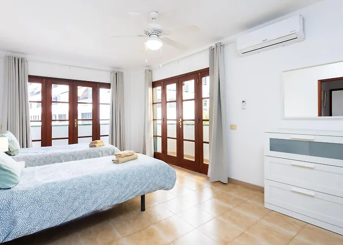Home2book Stylish Apt, Near Cristianos 阿罗纳